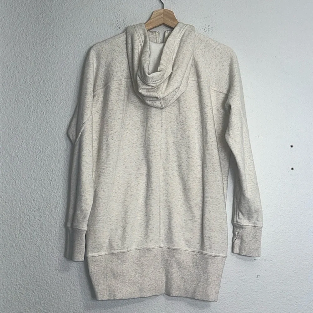 Athleta Triumph Women's Size XSmall Ivory Cream Long Sleeve‎ Full Zip Hoodie